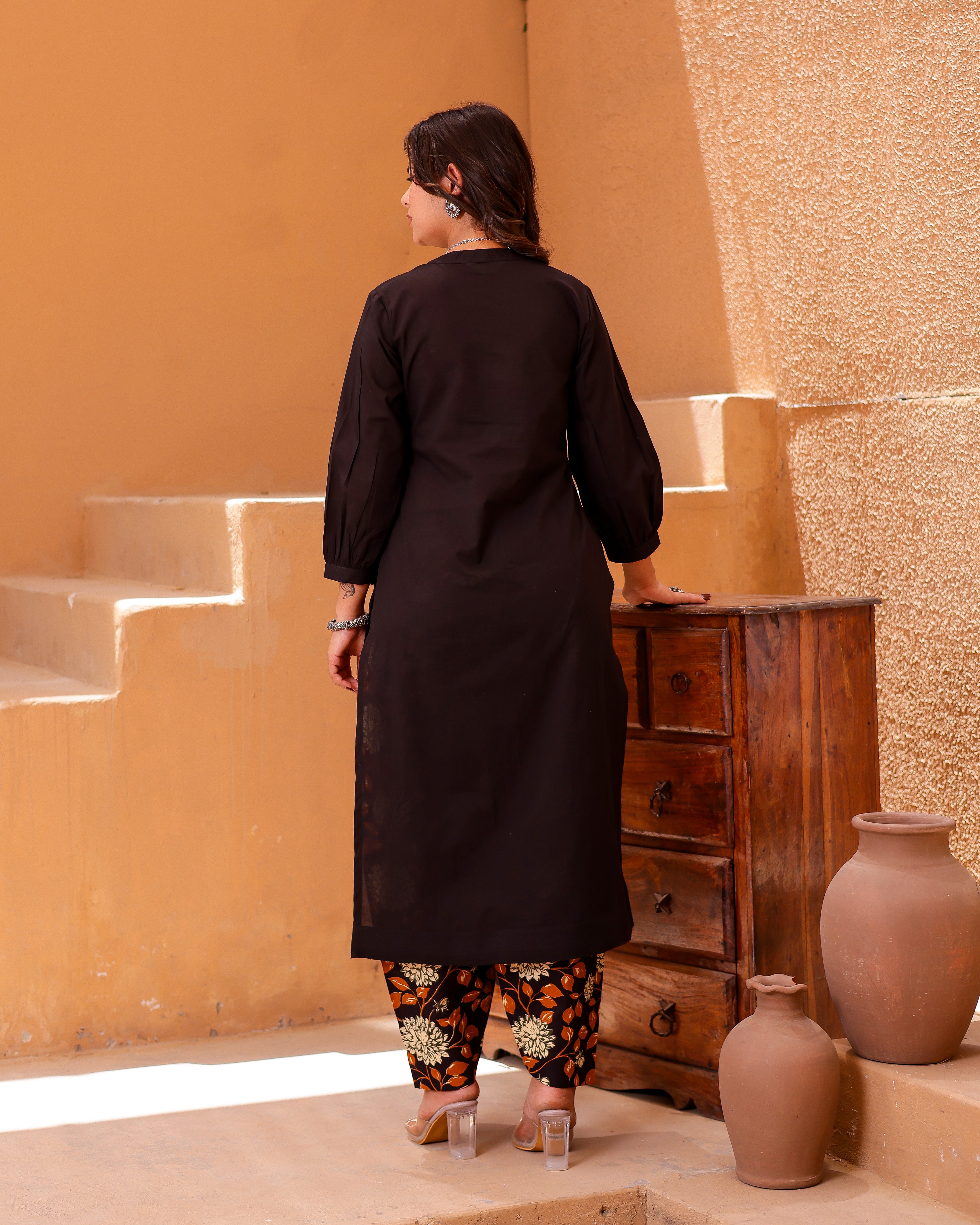 Black Paisley Handblock Suit Set - 001A0984.JPG
