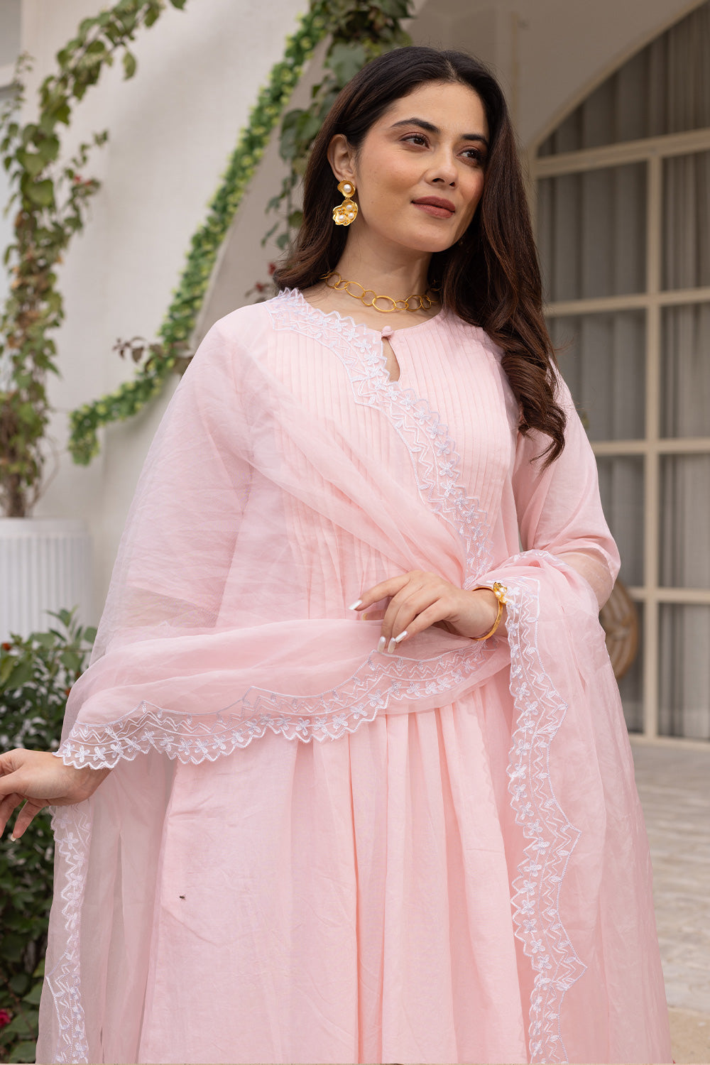 Pink cotton suit with an embroidered scalloped organza dupatta