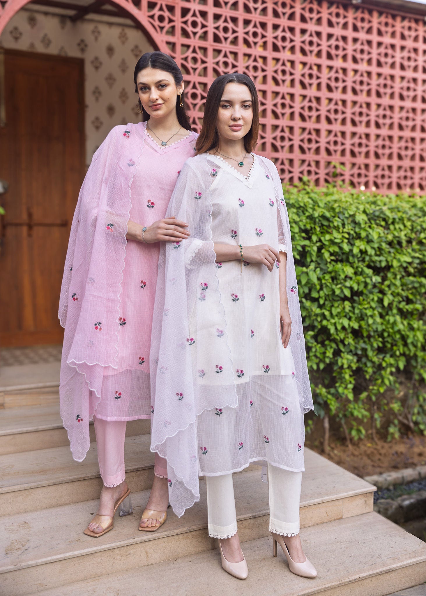 Off White Doriya Embroidered Kurti with Dupatta Suit set