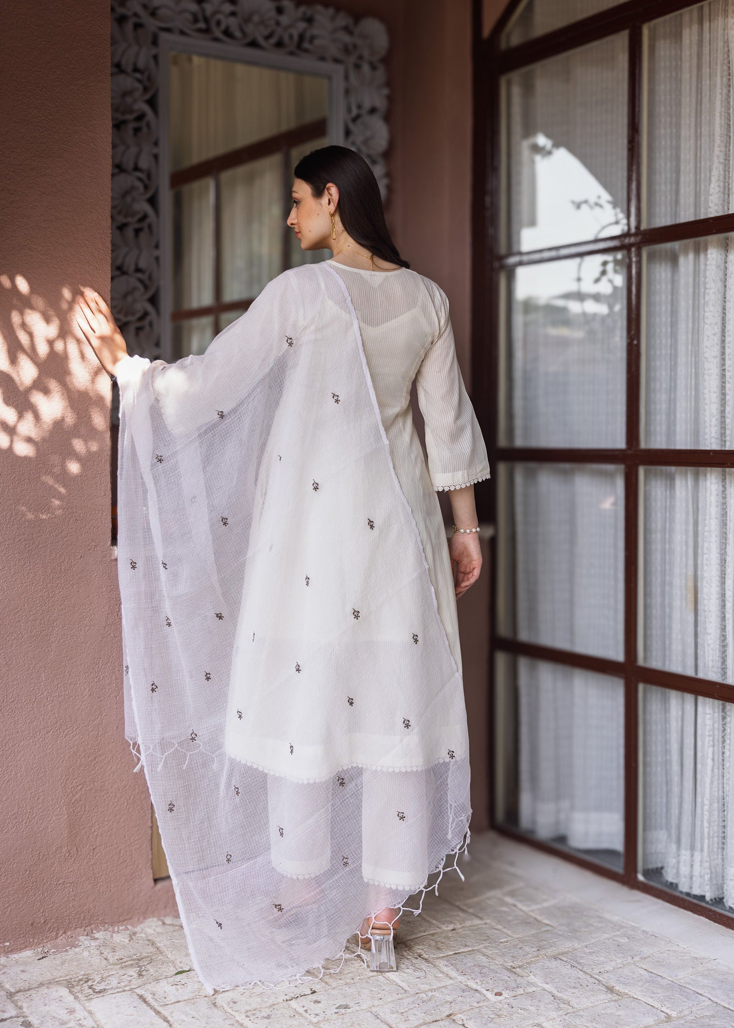 Off White Silly Cottan 3 Kali Suit Set