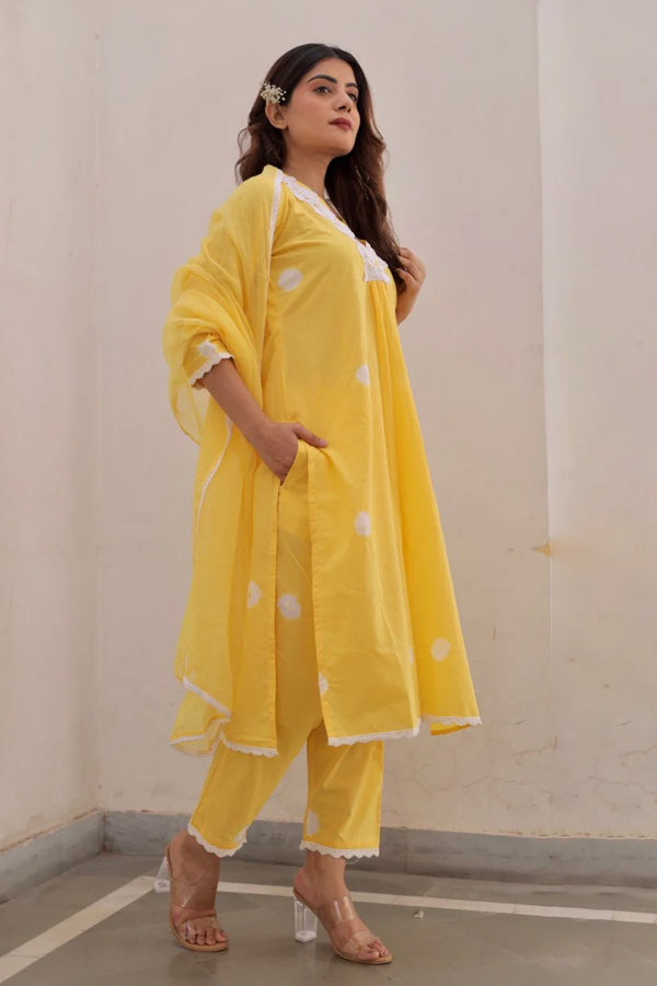 Yellow Cotton Tie & Dye White Lace Straight Set with Doriya Dupatta
