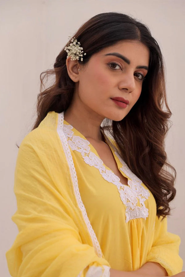 Yellow Cotton Tie & Dye White Lace Straight Set with Doriya Dupatta
