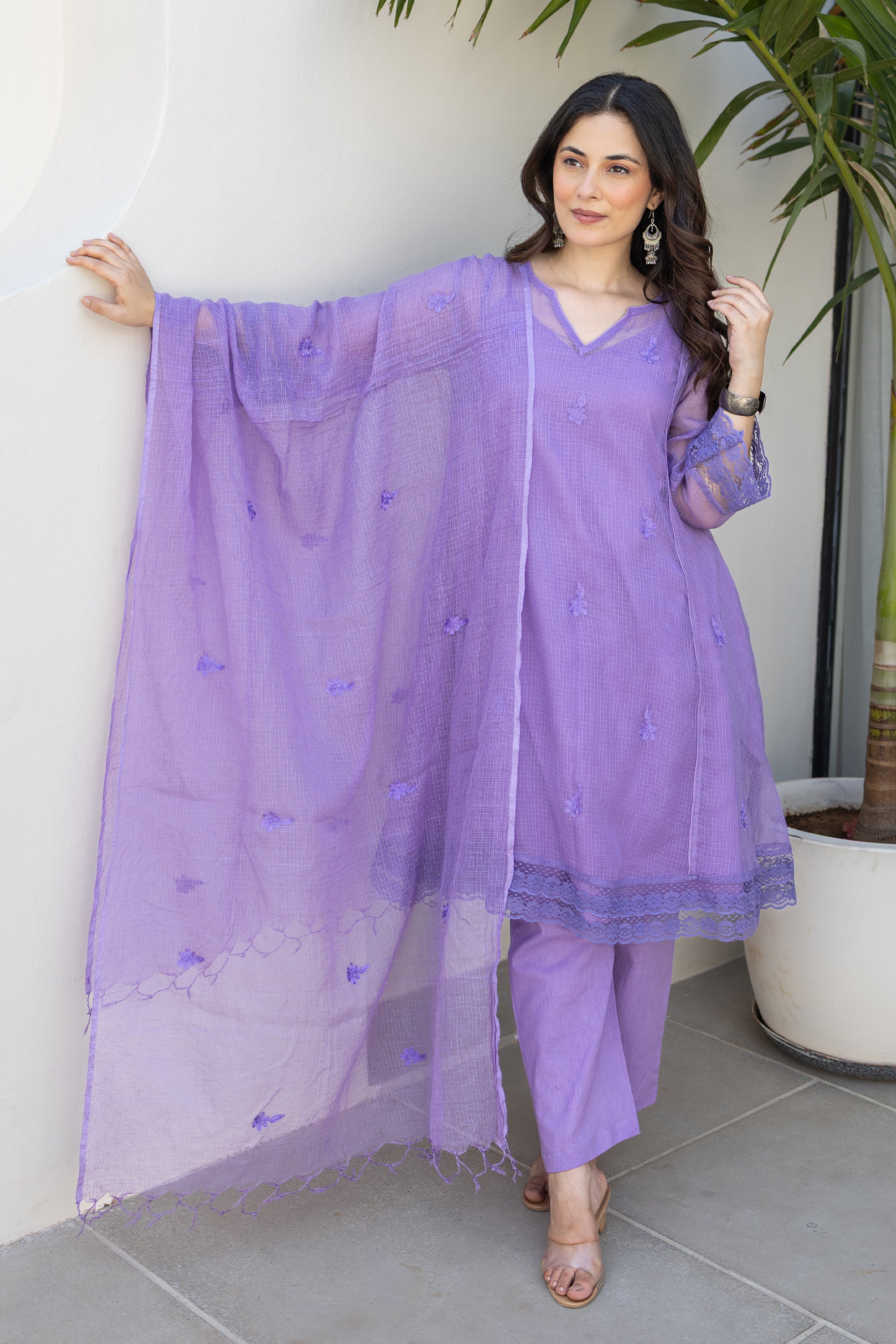 Lavender Breeze Embroidered Doriya Kurta Set With Doriya Dupatta