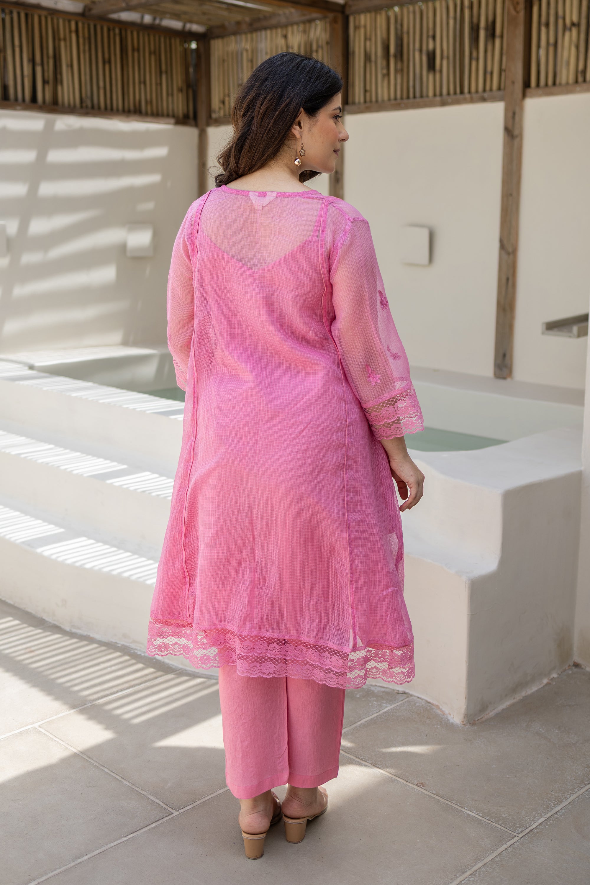 Gulaab Pink Doriya Kurta Set With Doriya Dupatta