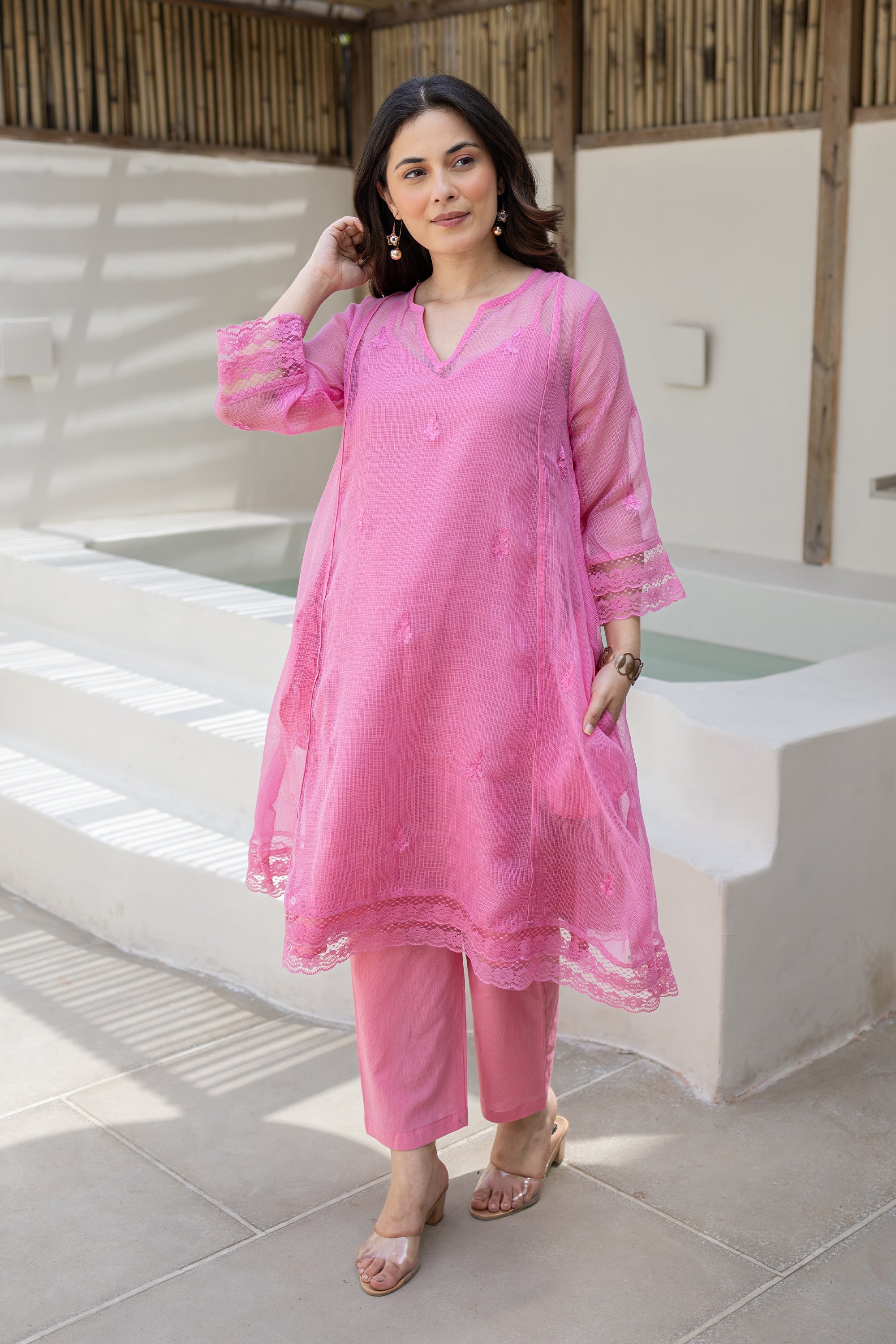 Gulaab Pink Doriya Kurta Set With Doriya Dupatta