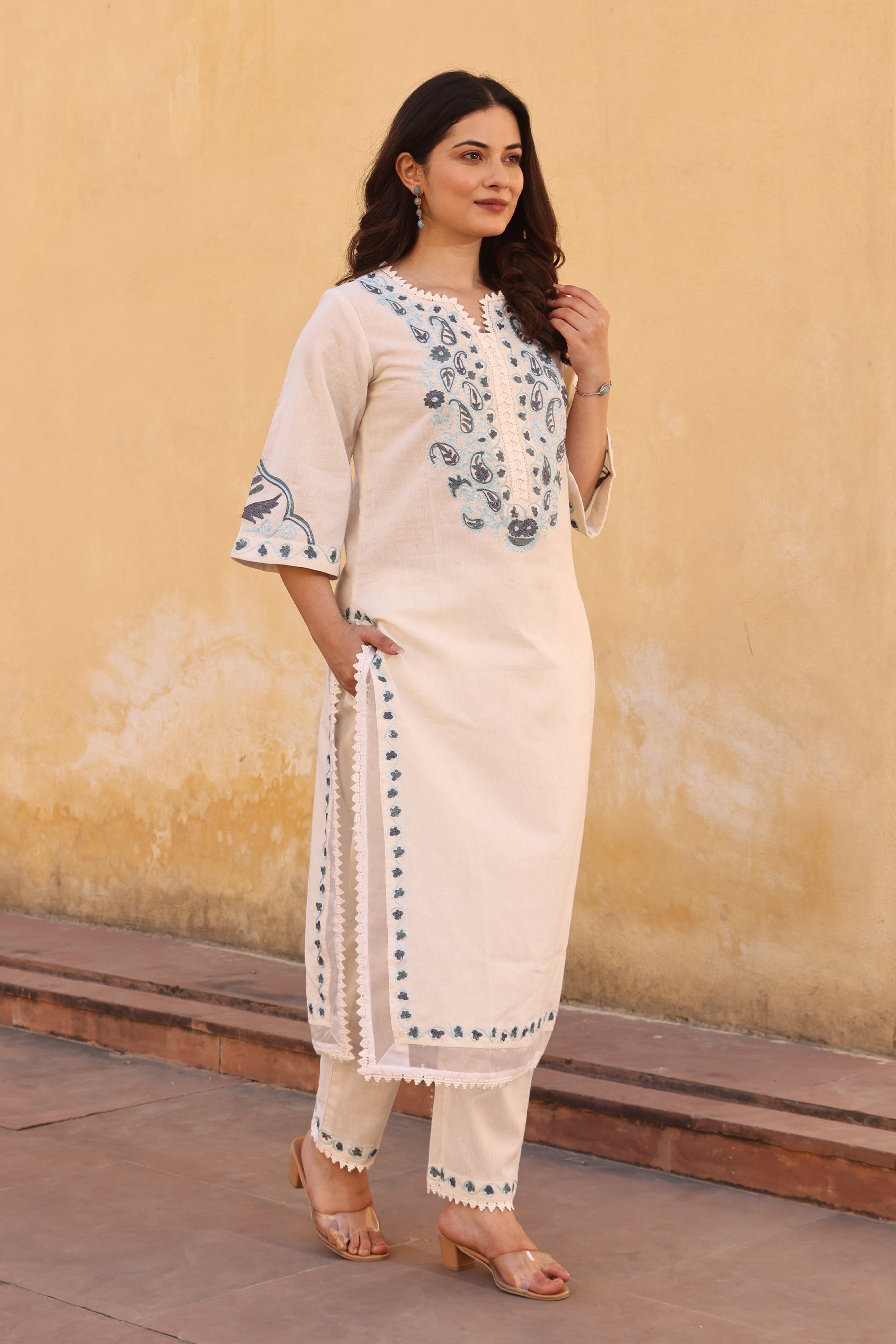 White Cotton Slub Blue Embroidery Straight Set