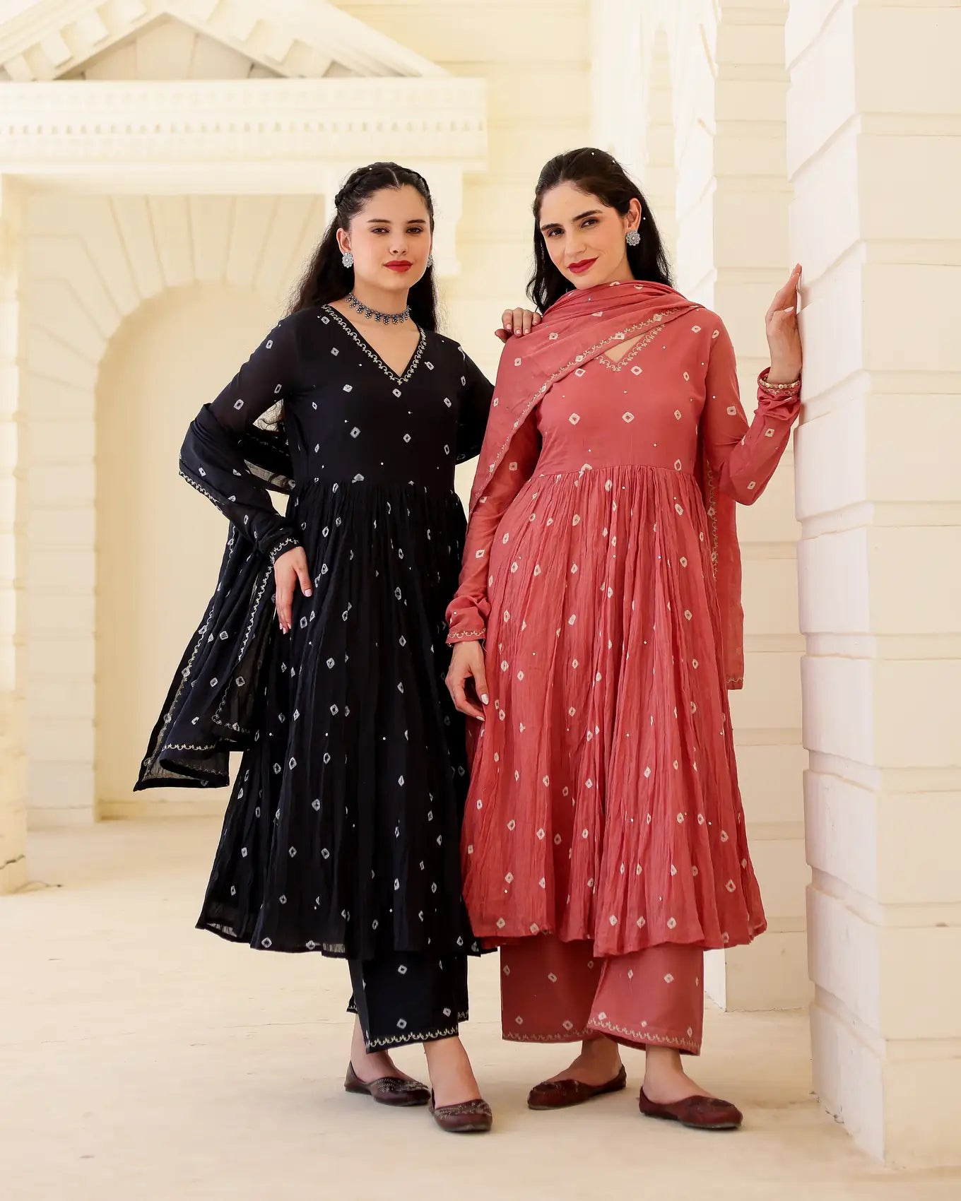Noir Bindiya Black Cotton Mulmul Bandhani Aari Zari Embroidered Suit Set - AS-TTME-28 (1)