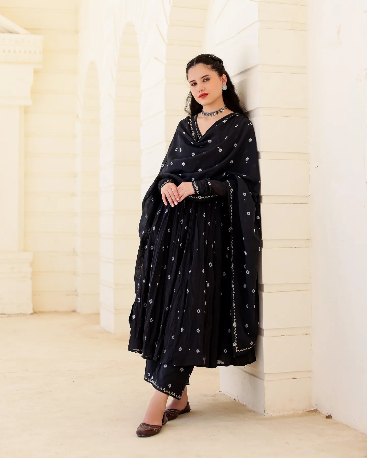 Noir Bindiya Black Cotton Mulmul Bandhani Aari Zari Embroidered Suit Set - AS-TTME-28 (5)