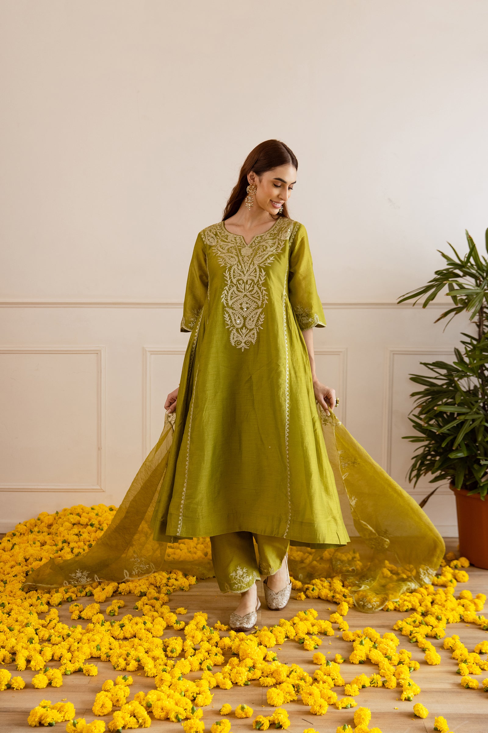 Green Chanderi Kurta Set With Organza Dupatta - Asrumo