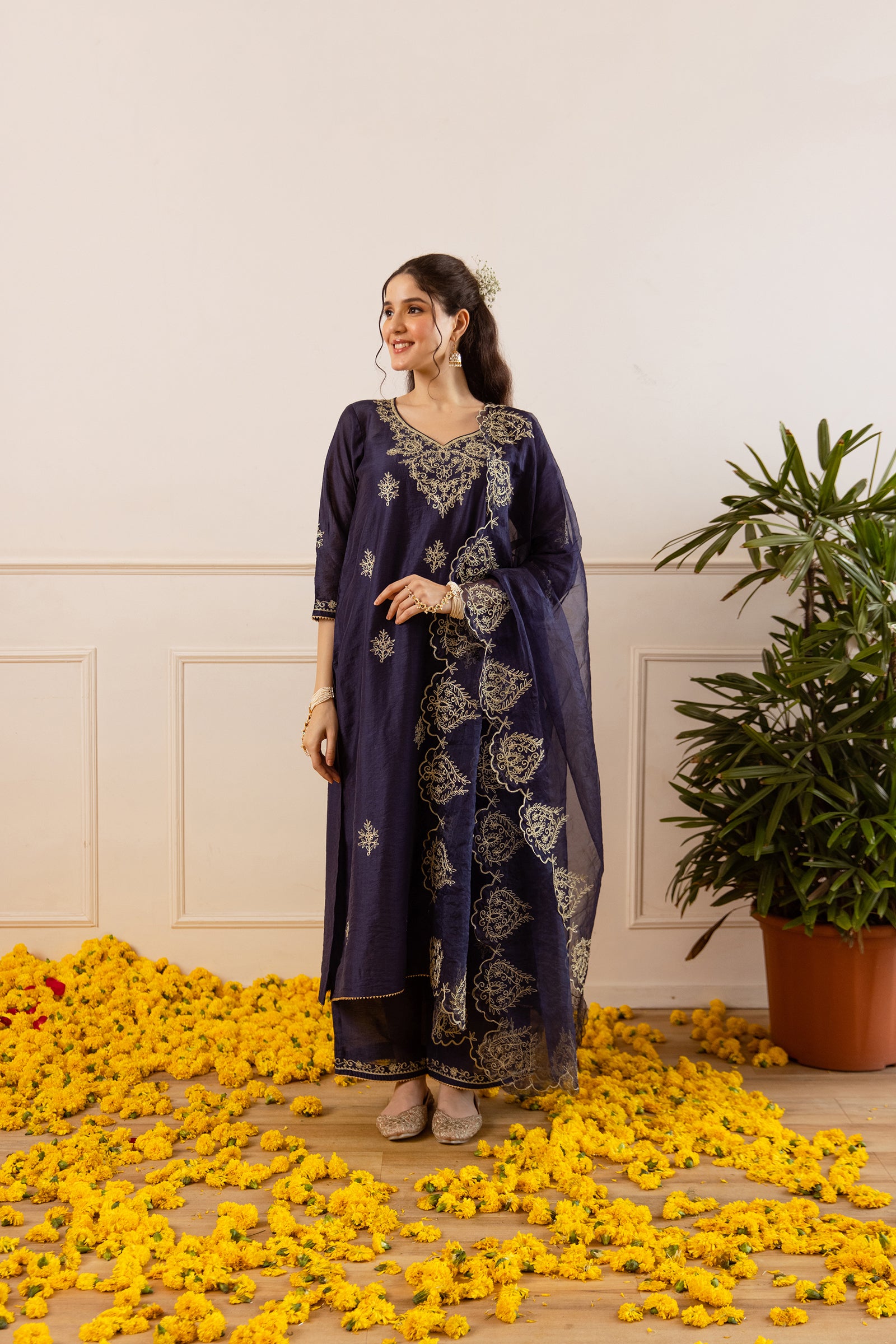 Regal Navy Blue Straight Fit Kurta Set - Asrumo