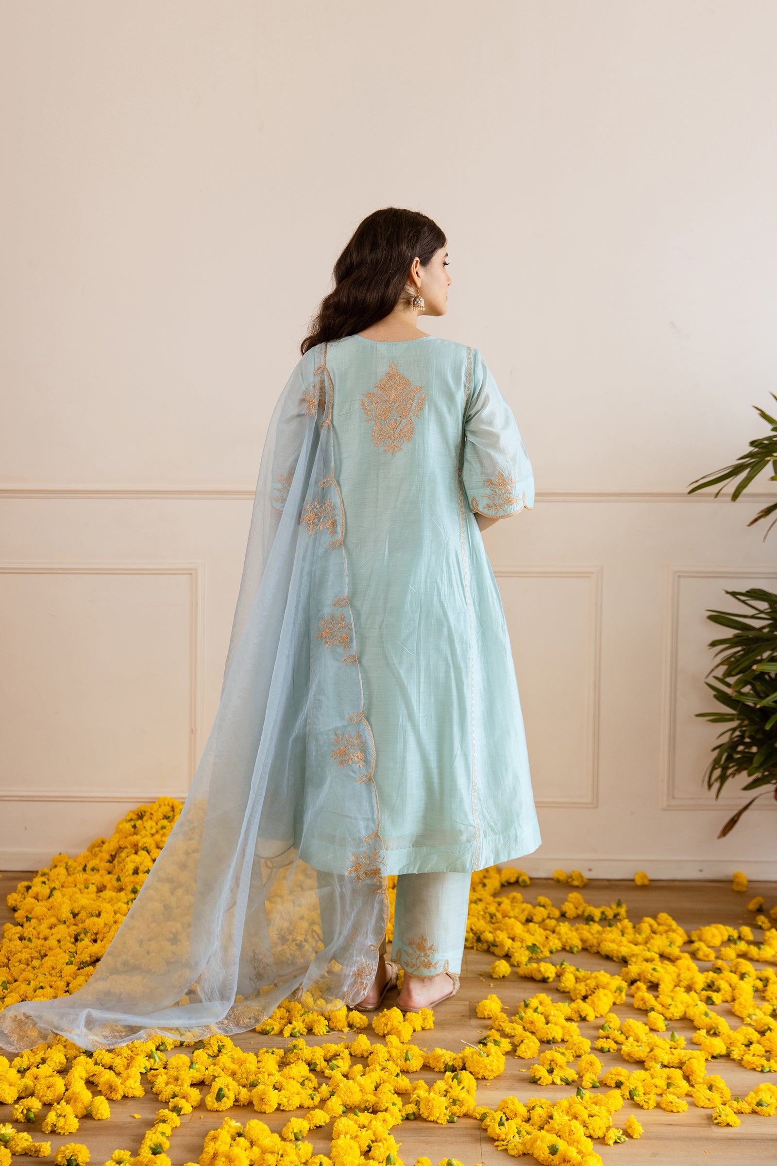 Sky Chanderi Kurta Set With Organza Dupatta - Asrumo
