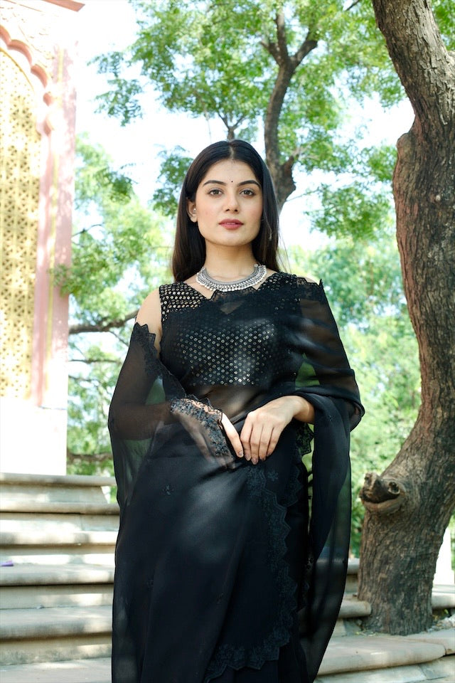 Vienna black saree asrumo