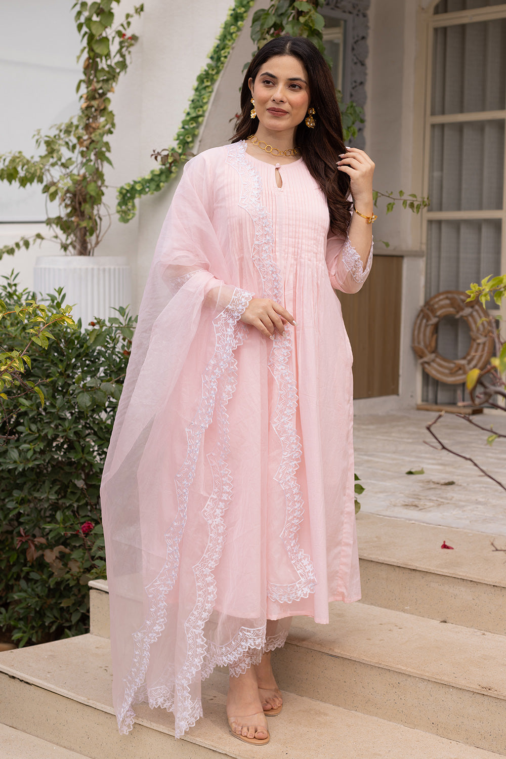 Pink cotton suit with an embroidered scalloped organza dupatta