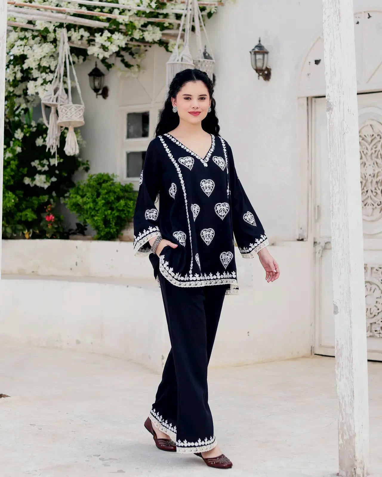 Noir Handcrafted Black Embroidered Kurta Palazzo Set with Organza Dupatta - AS-TTME-1 (5)