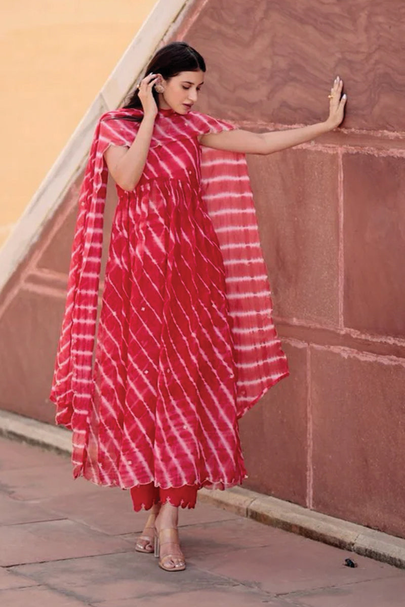 Laal Lehariya straight kurta set