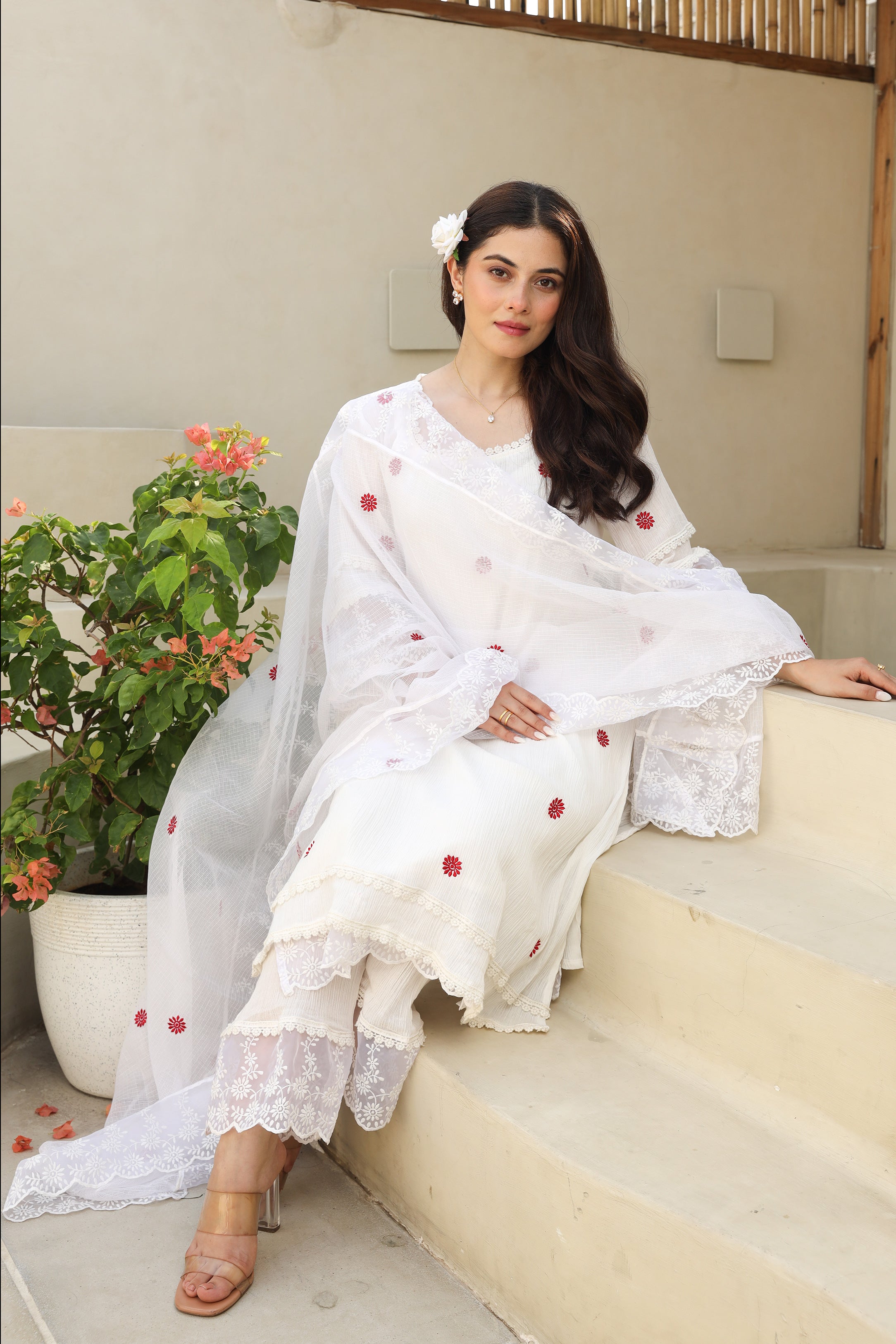 Floral Elegance White Cotton Gauze Kurta Set with Kota Doriya Dupatta Asrumo