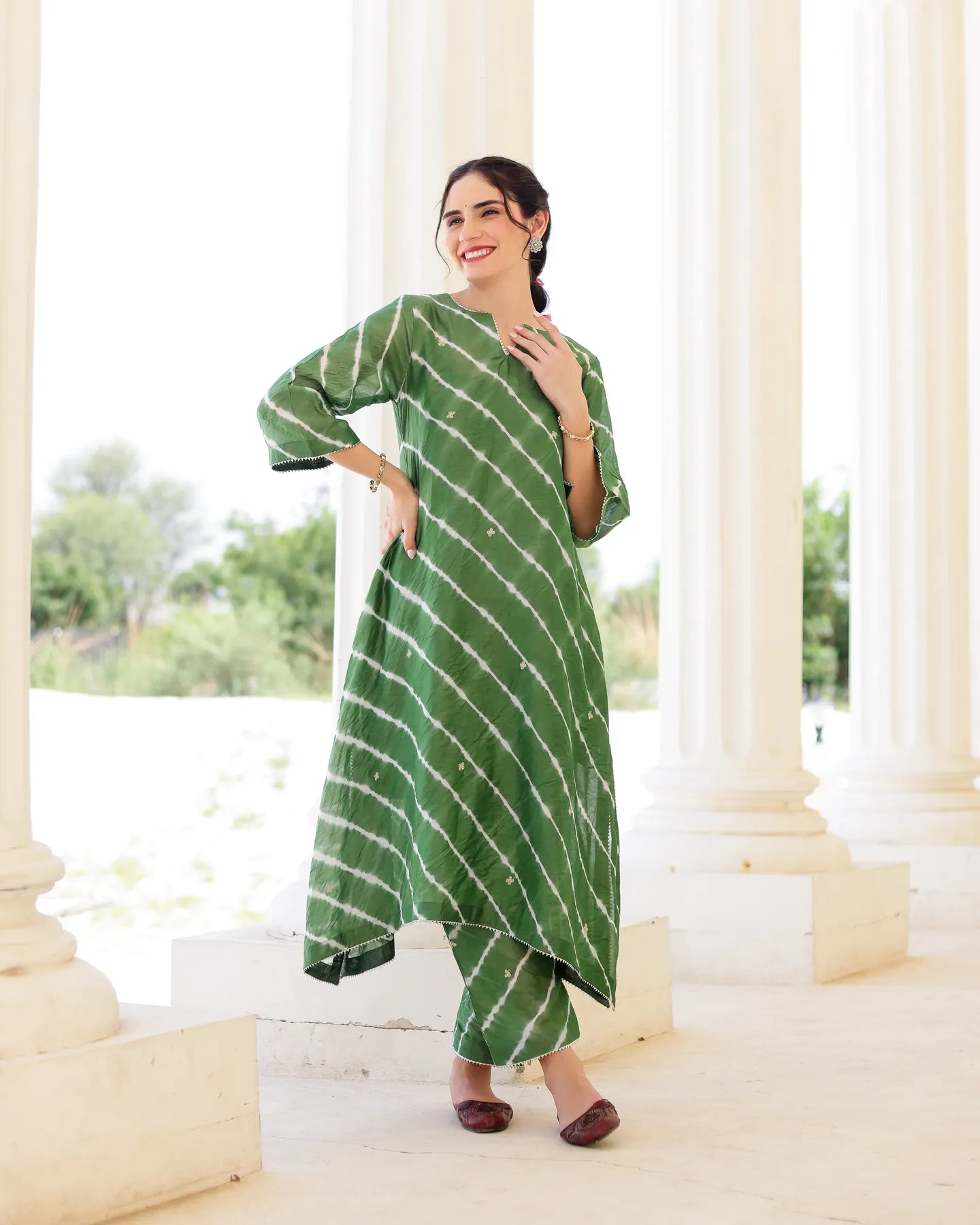 Verdant Forest Green Chanderi Hand Dyed Leheriya Kurta Set with Zari Aari Embroidery - AS-TTME-17 (3)