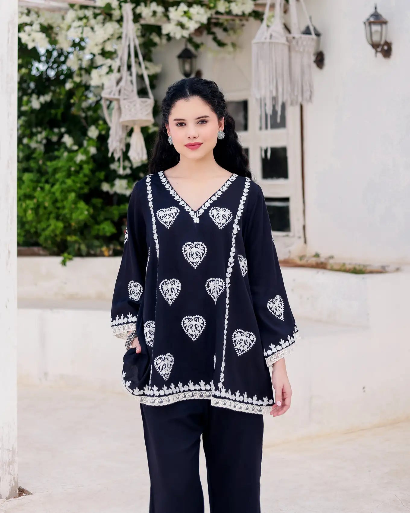 Noir Handcrafted Black Embroidered Kurta Palazzo Set with Organza Dupatta - AS-TTME-1 (6)