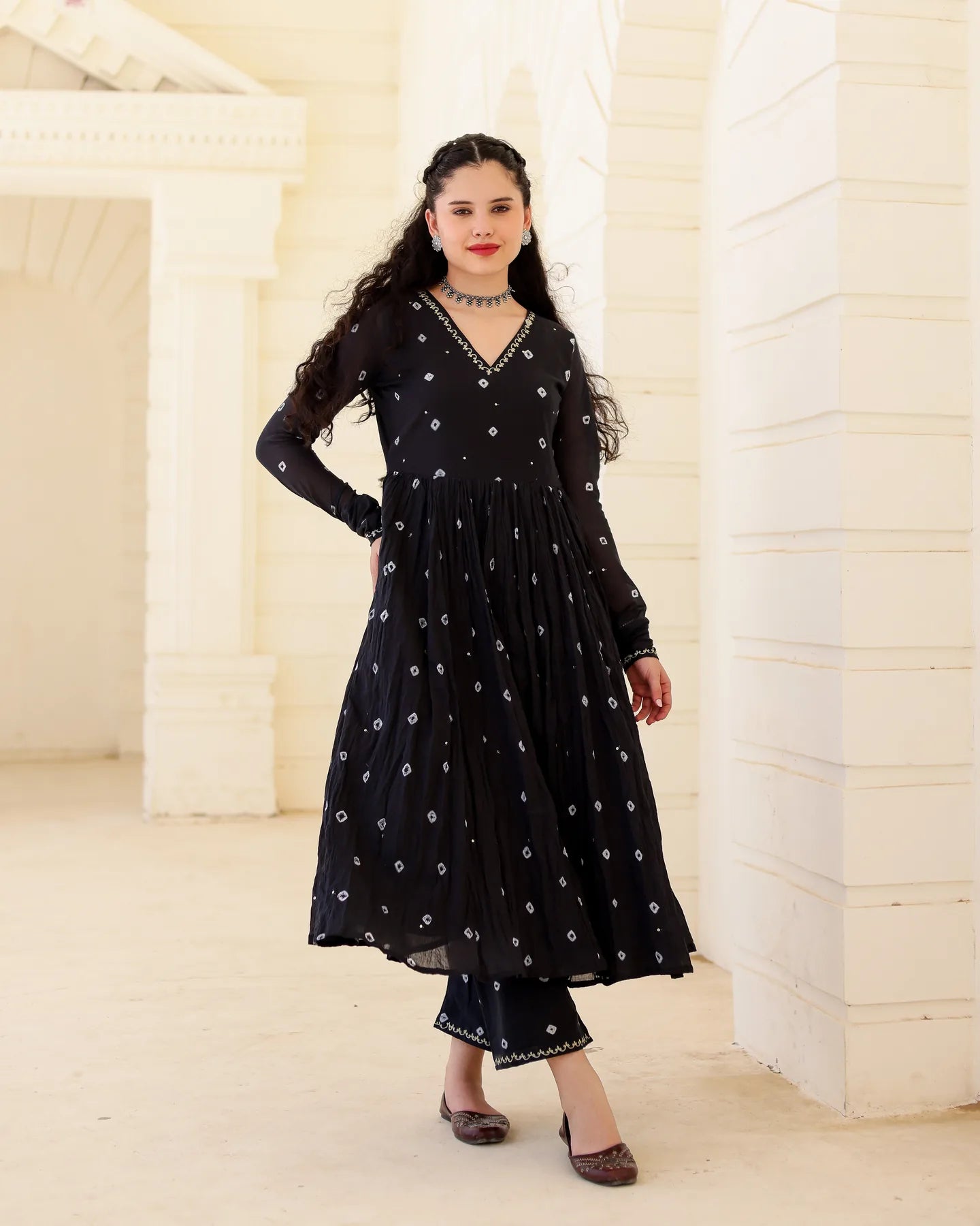 Noir Bindiya Black Cotton Mulmul Bandhani Aari Zari Embroidered Suit Set - AS-TTME-28 (3)