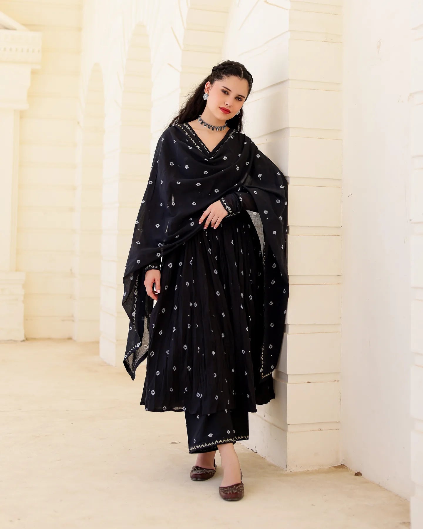 Noir Bindiya Black Cotton Mulmul Bandhani Aari Zari Embroidered Suit Set - AS-TTME-28 (6)