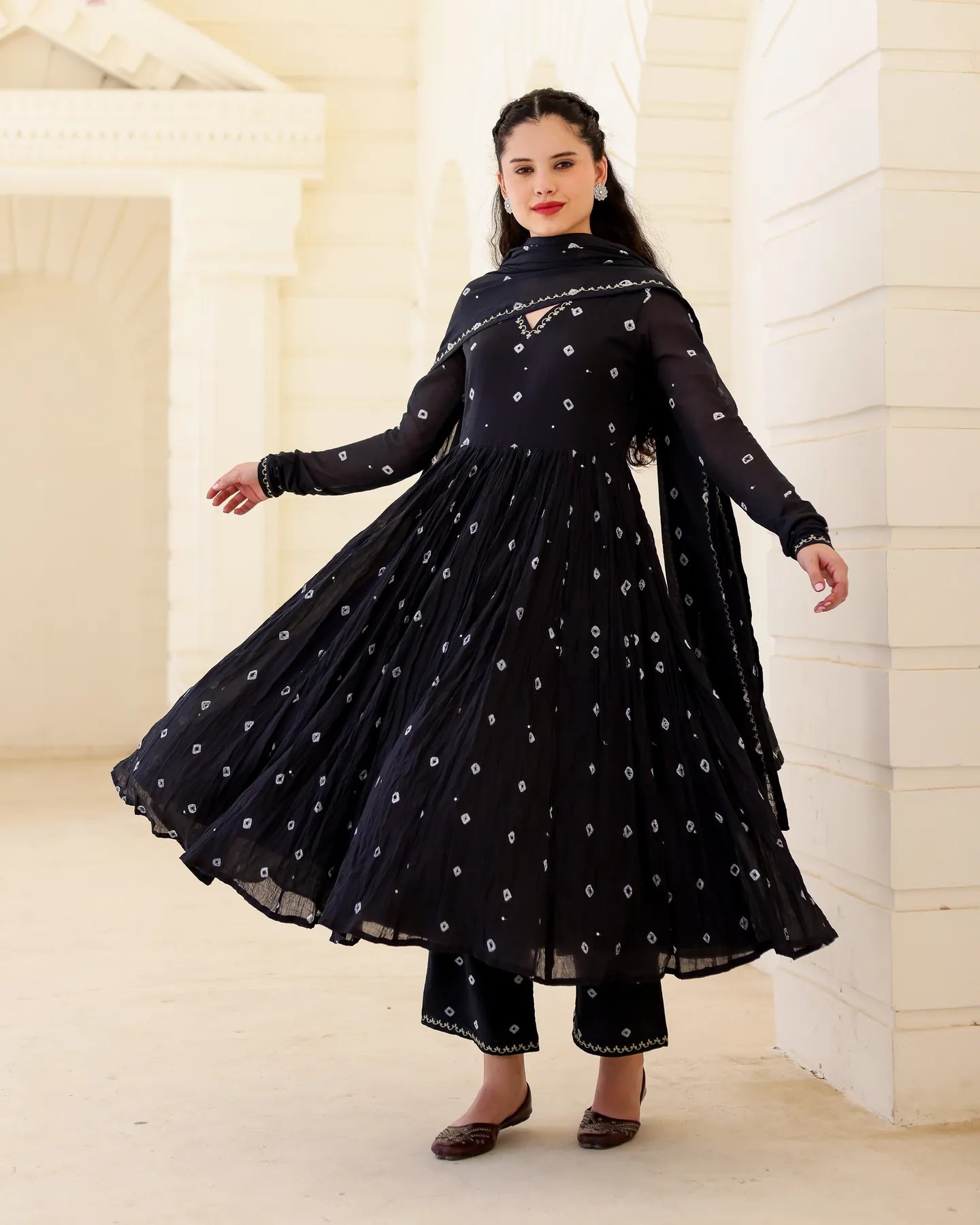 Noir Bindiya Black Cotton Mulmul Bandhani Aari Zari Embroidered Suit Set - AS-TTME-28 (8)