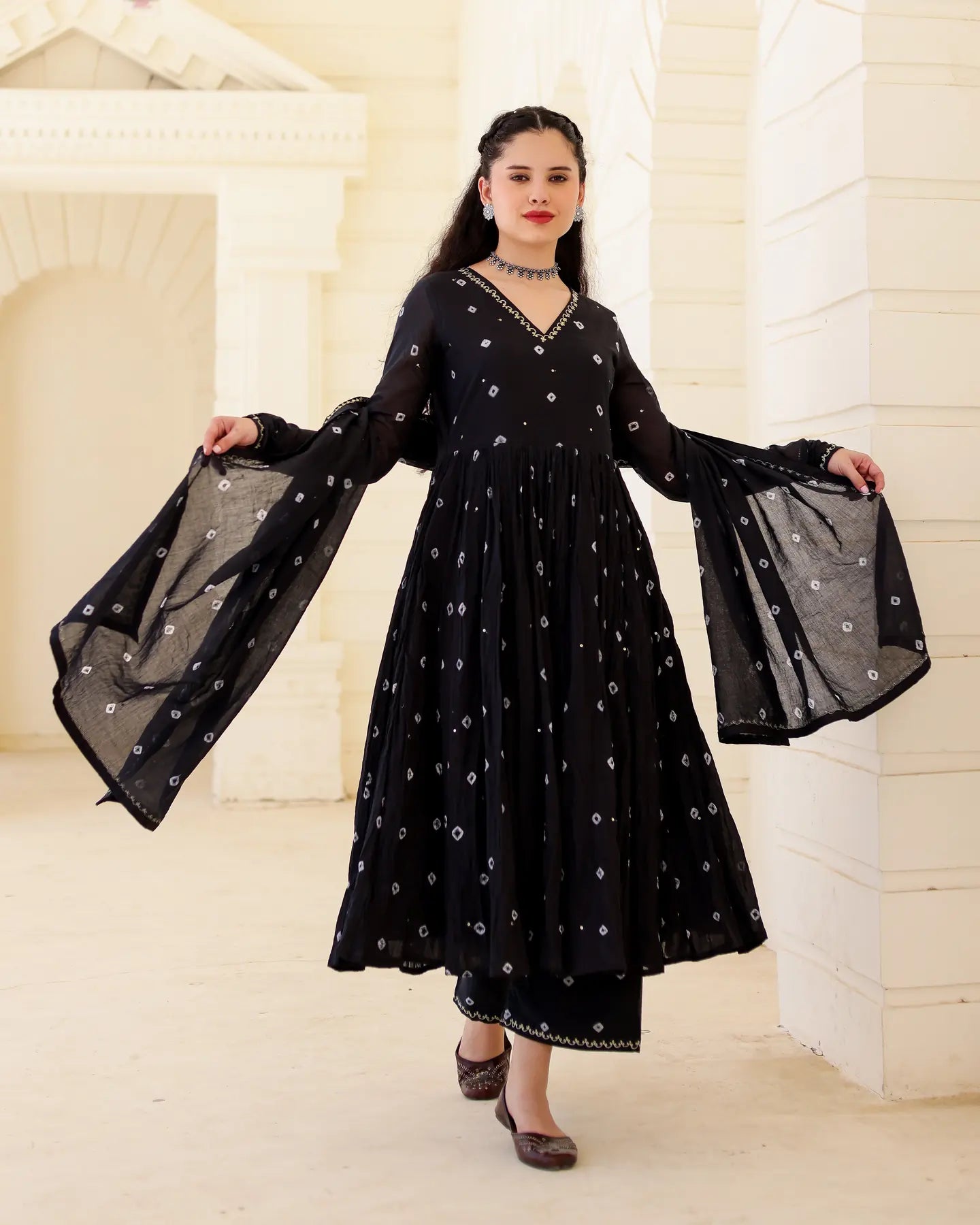 Noir Bindiya Black Cotton Mulmul Bandhani Aari Zari Embroidered Suit Set - AS-TTME-28 (9)