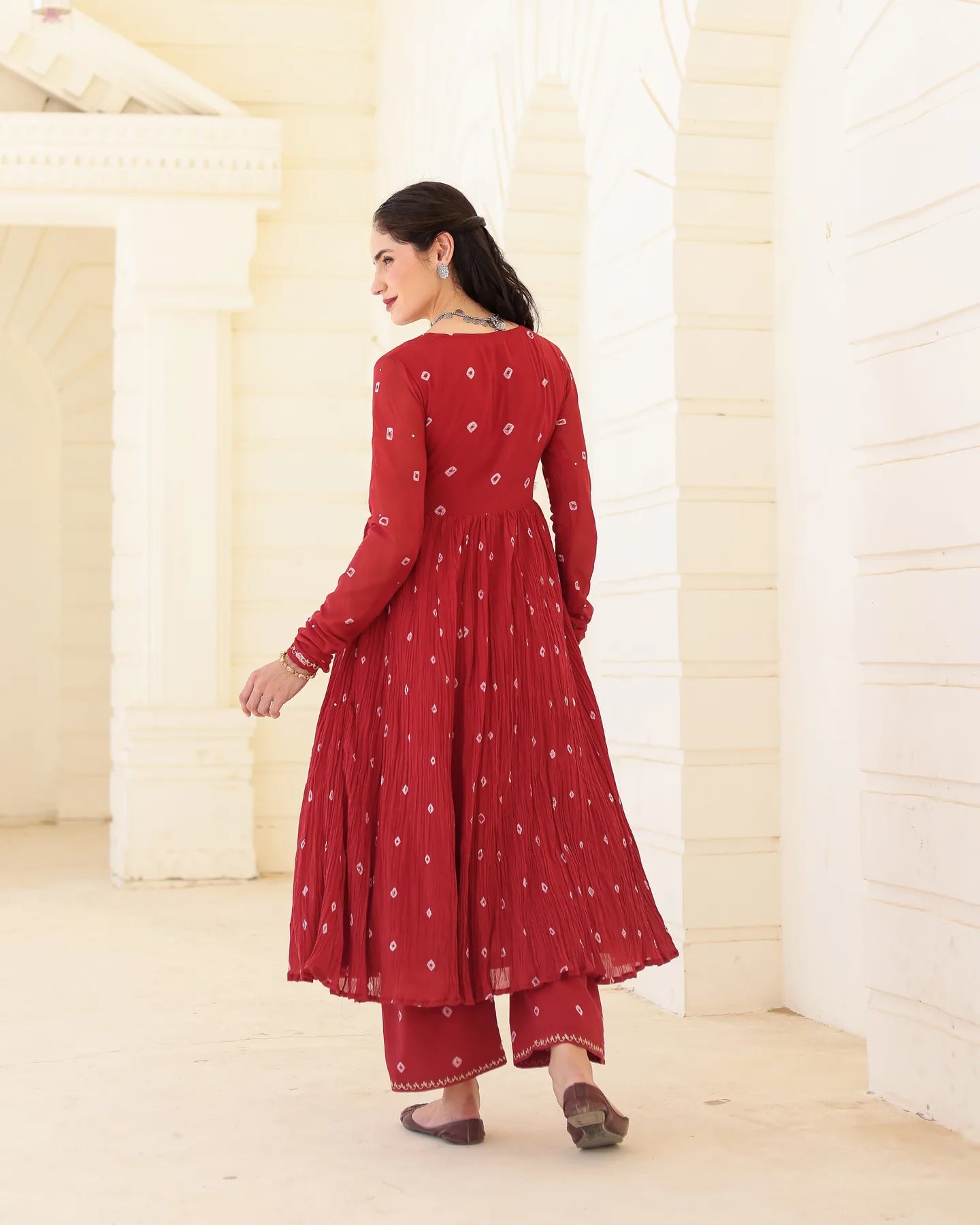 Ruhani Crimson Cotton Mulmul Bandhani Suit Set with Aari Zari Embroidery - AS-TTME-31 (4)