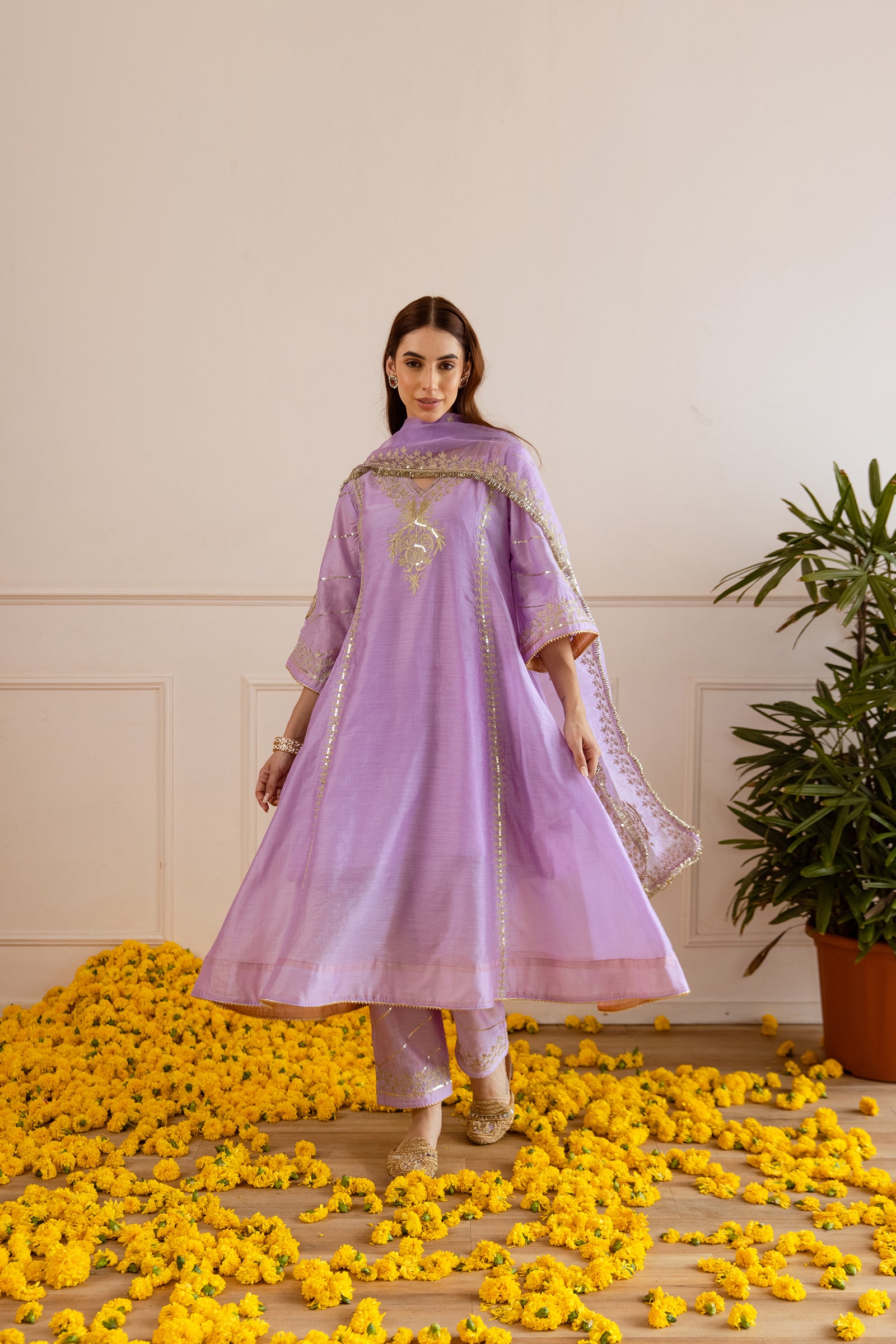 Lilac Chanderi Three Kali Kurta Set With Elegant Embroiderd Organza Duppatta
