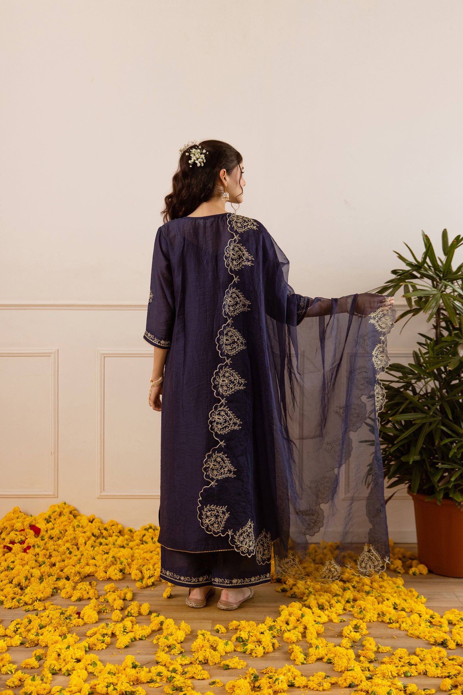 Regal Navy Blue Straight Fit Kurta Set - Asrumo