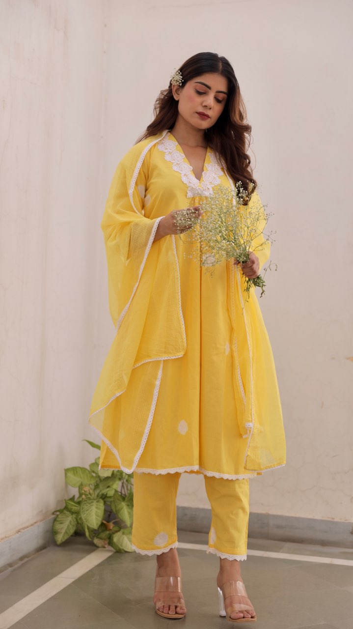 Yellow Cotton Tie & Dye White Lace Straight Set with Doriya Dupatta Asrumo